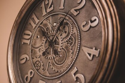 Daylight Saving Time 2026: Why Clocks Will Fall Back Sooner This Year